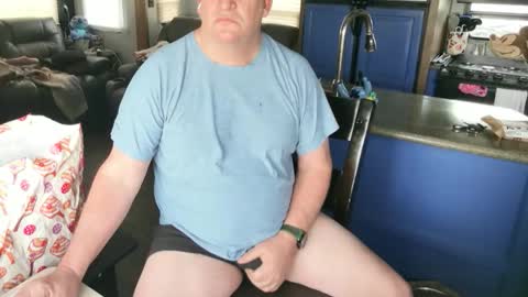 mmmthatsfunnn online show from February 9, 2026, 11:31 pm