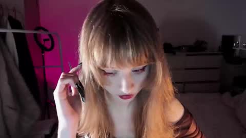 mnepohhh online show from November 5, 2025, 7:58 pm