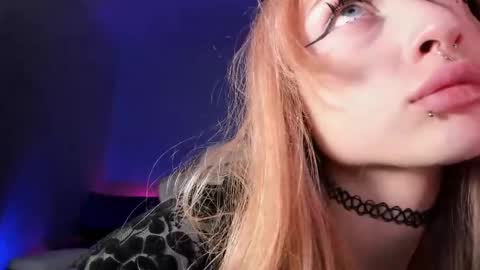 mnepohhh online show from April 16, 2026, 9:39 pm