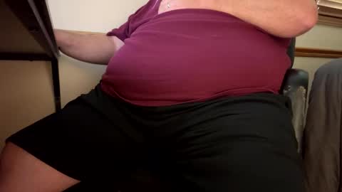 mnguy19726969 online show from September 12, 2025, 5:13 pm