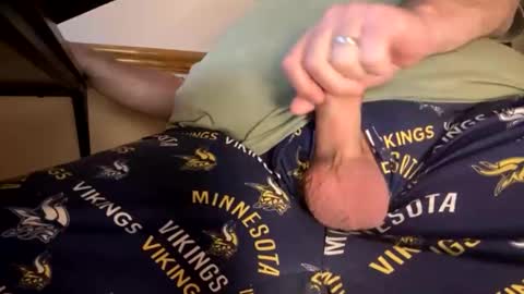 mnguy19726969 online show from June 4, 2026, 5:02 am