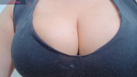 Catalina online show from February 26, 2025, 2:37 am