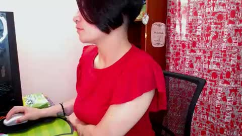 Snapshot of mocca_117 chatting on August 1, 2026, 6:29 pm Sam online show from August 1, 2026, 6:29 pm