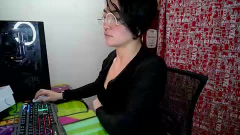 Snapshot of mocca_117 chatting on August 3, 2026, 1:26 am Sam online show from August 3, 2026, 1:26 am