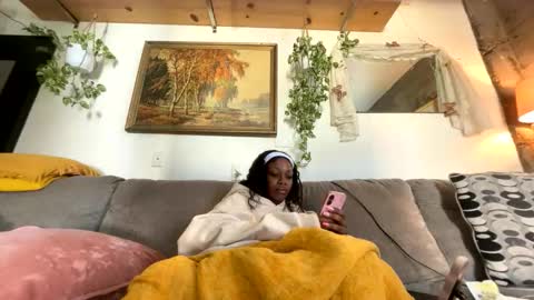 Mocha  BDAY JAN 13  online show from April 27, 2026, 5:11 pm