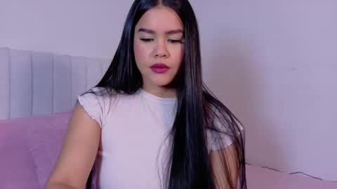 zoe ross online show from October 11, 2025, 7:12 pm