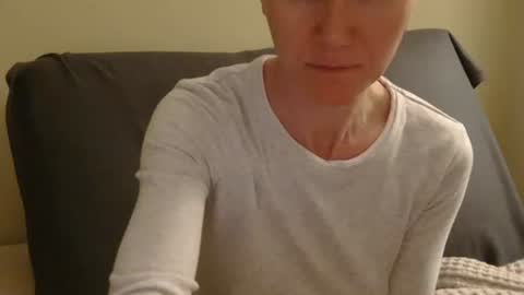 Snapshot of modesta1413 chatting on March 31, 2026, 9:37 pm Aurora online show from March 31, 2026, 9:37 pm