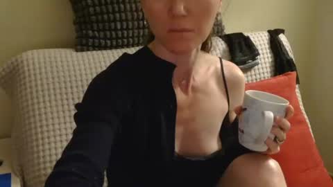 Snapshot of modesta1413 chatting on April 10, 2026, 9:41 pm Aurora online show from April 10, 2026, 9:41 pm
