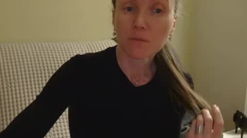 Snapshot of modesta1413 chatting on April 13, 2026, 8:25 pm Aurora online show from April 13, 2026, 8:25 pm