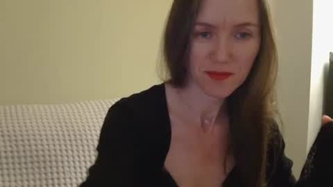 Snapshot of modesta1413 chatting on May 3, 2026, 1:17 pm Aurora online show from May 3, 2026, 1:17 pm