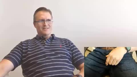 Moe online show from February 11, 2026, 6:57 pm