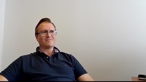 Moe online show from March 26, 2026, 5:29 pm