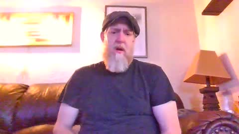 moeblick online show from February 1, 2025, 3:28 pm