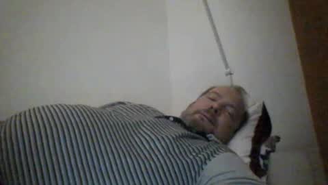 Snapshot of mofu781s chatting on January 1, 2025, 12:43 am mofu781s online show from January 1, 2025, 12:43 am