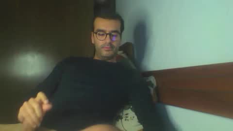 Snapshot of mohamed44j chatting on March 23, 2026, 3:32 am Hannibal online show from March 23, 2026, 3:32 am