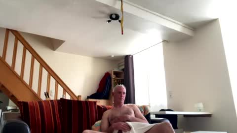 Snapshot of moi10414 chatting on June 12, 2026, 3:22 pm moi10414 online show from June 12, 2026, 3:22 pm