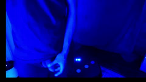 Snapshot of mold_little_fire chatting on April 30, 2026, 7:36 am Photon Earth online show from April 30, 2026, 7:36 am