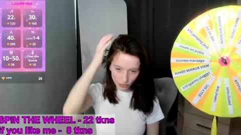 mollie_blush online show from May 6, 2026, 7:35 am