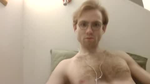 molliter online show from February 3, 2025, 10:32 pm