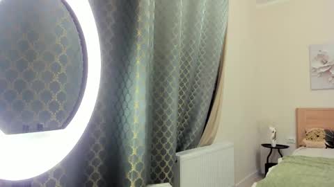 Sima online show from December 15, 2025, 8:40 am