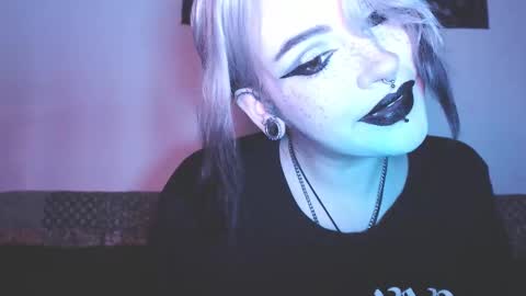 Molly Crow online show from February 13, 2025, 10:11 pm