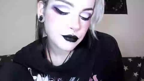 Molly Crow online show from March 8, 2025, 11:49 pm