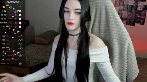 Molly - online show from December 3, 2024, 7:54 am