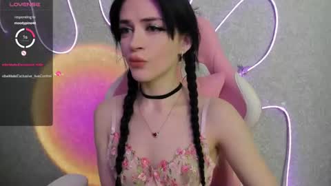Molly - online show from June 26, 2026, 2:49 am