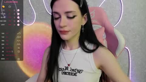 Molly - online show from July 2, 2026, 5:13 am