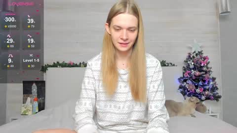 Molly Hunt online show from December 24, 2024, 4:44 am