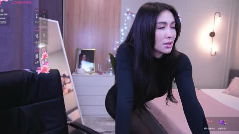 Molly online show from January 18, 2025, 3:42 am