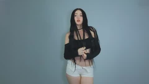 molly_millerr online show from July 16, 2026, 5:08 pm