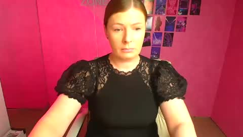 Molly online show from April 7, 2026, 11:43 am