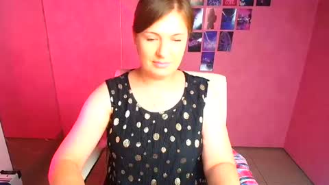 Molly online show from July 28, 2026, 6:20 pm