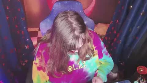 molly_moons online show from October 21, 2025, 7:14 pm