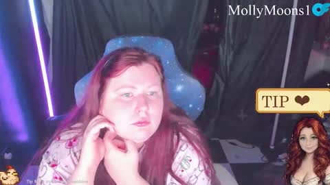 molly_moons online show from April 14, 2026, 12:38 am