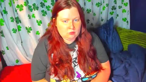 molly_moons online show from June 4, 2026, 3:34 am