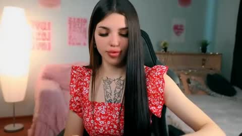 Snapshot of molly_rettyy chatting on May 22, 2026, 4:30 am Molly online show from May 22, 2026, 4:30 am
