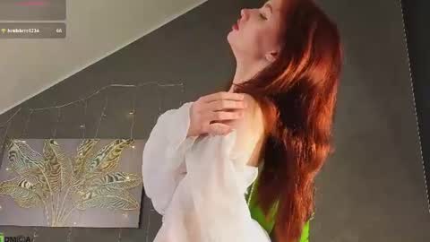 Snapshot of molly_rougge chatting on July 14, 2026, 12:13 am Molly online show from July 14, 2026, 12:13 am