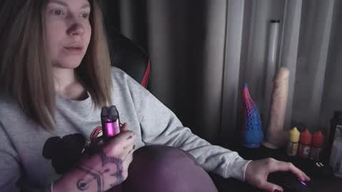 I have new photos come and see with love Molly online show from February 13, 2025, 3:24 pm