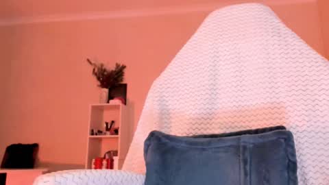 Molly online show from March 14, 2026, 3:01 am