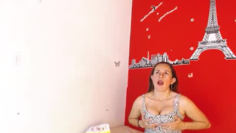 mollyandsam303av online show from November 12, 2025, 10:41 pm