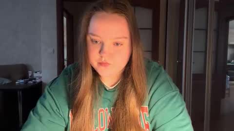 Alice online show from April 23, 2026, 3:03 pm