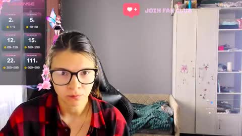  KIRA  online show from September 30, 2025, 5:01 am