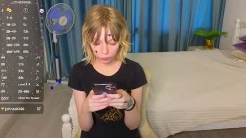 mollysally online show from June 19, 2026, 4:17 am