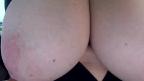 Sara online show from April 21, 2026, 2:51 am