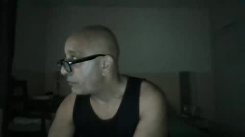 moment71200 online show from November 24, 2025, 12:27 pm