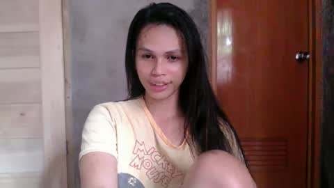 MOMIKHEM online show from March 1, 2025, 3:53 am