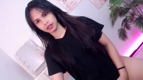 MOMIKHEM online show from October 8, 2025, 6:22 am