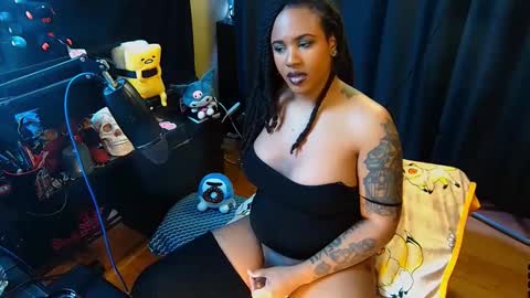 MOMMI SH3DEVIL online show from March 11, 2026, 5:19 pm